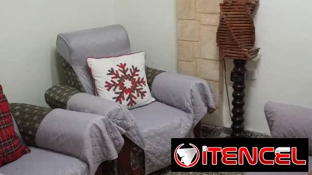 Se vende casa. Solo interesados, oímos propuestas.
