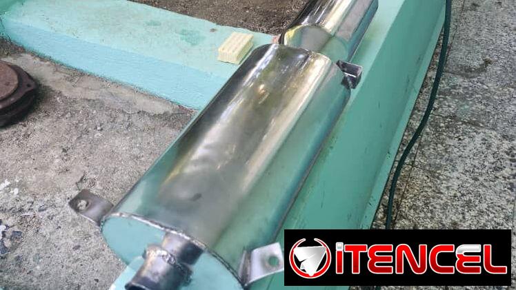cola de escape para lada de aceroníquel