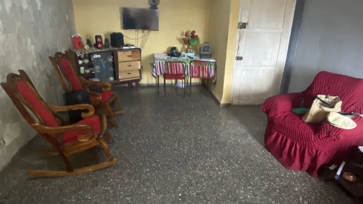 Casa En Alamar Zona 1. CON TODO ADENTRO! Y ME AJUSTO ‼️