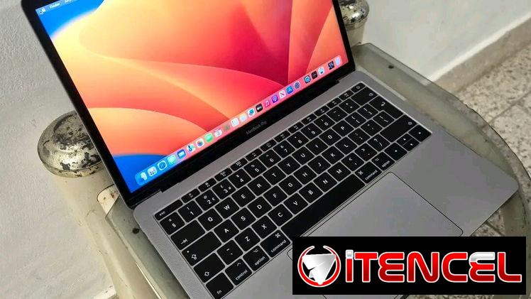 MACBOOK PRO/Retina/i5/8GB DDR4/Tipo-C
