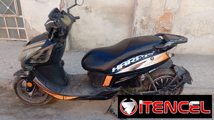 Moto electrica marca HARRIS