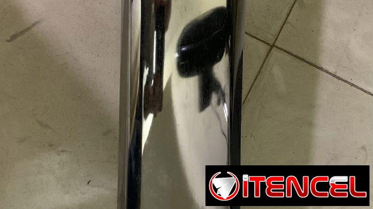 Defensa delantera de auto. Niquelada. Nueva