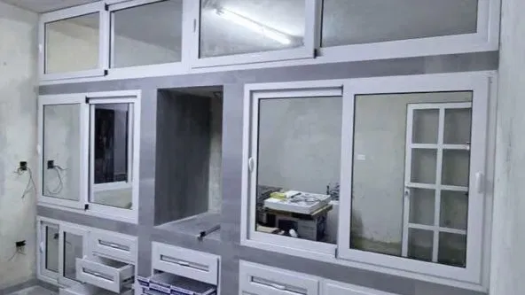 Puertas y ventanas de aluminio y cristal