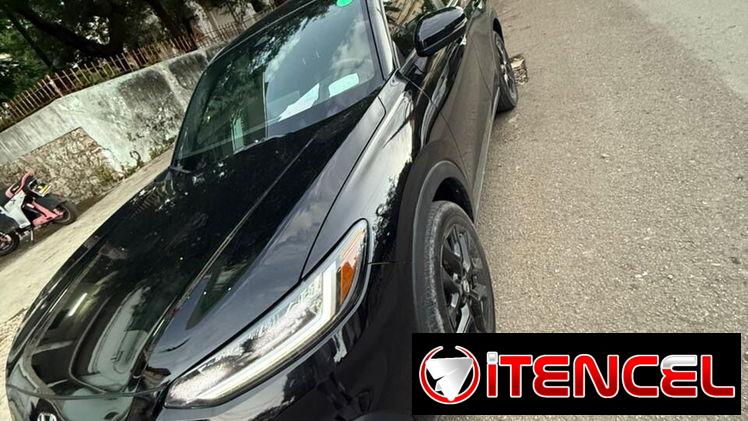 Vendo o negocio Honda, CH-V del 2023 con 60,000 km