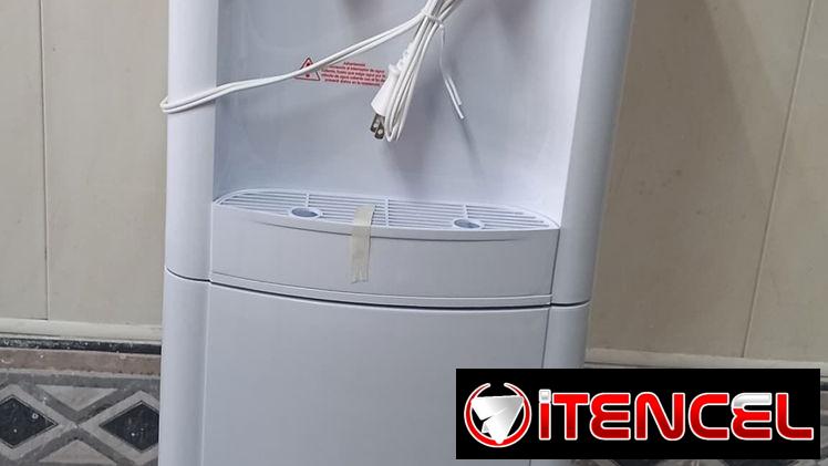 Dispensador de agua fría y caliente RE2700 Royal + Botellón de agua 20 litros/pomo de agua/ minibarcito