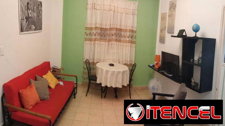 Renta Lineal o por noches apartamento de 1 dormitorio en Vedado cerca de la Universidad y la Rampa 300usd 53582376