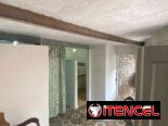 🏠 Casa en venta en Centro Habana por 4000 usd. Está ubicada cerca de Paseo del Prado