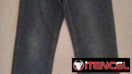 Pantalones de niñ@s unisexo a $3000 para niñ@s de 8 a 9 años