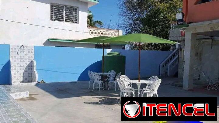 🏖️ Casa de Renta En La Playa De Boca Ciega. Casa con piscina y garage disponible