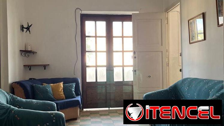 Se renta apartamento con Ecoflow en Playa 60 y 9na, cercano al centro de negocios y la escuela española.