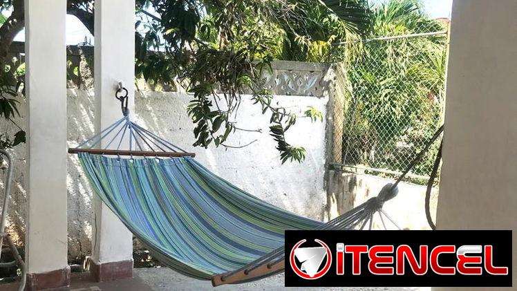 Se renta casa  de Dos habitaciones climatizadas en Guanabo, piscina de lona. 54026428