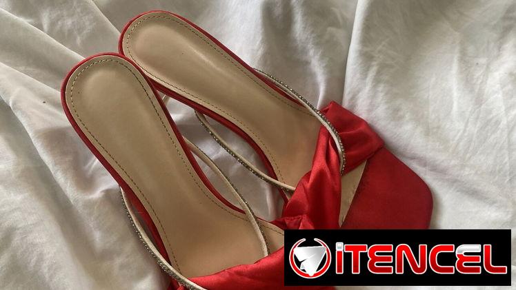 TACONES ROJOS