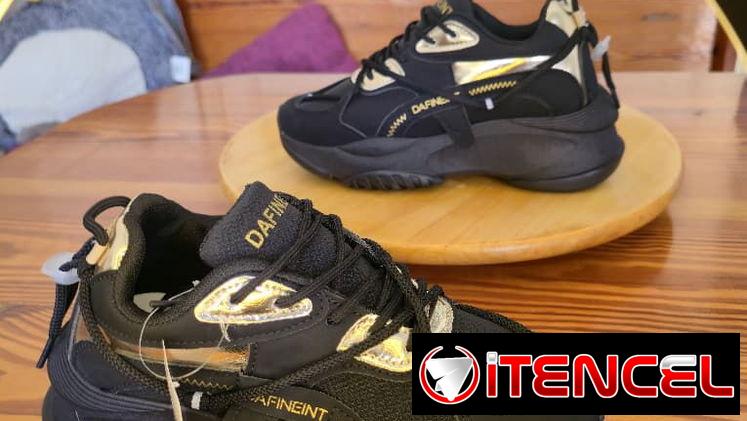 Tenis con las 3 B (Buenos, Bonitos y Baratos) 😁