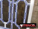 Mamparas de baños. Bajos de meseta. Ventanas