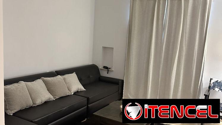 SE VENDE POR EL DUEÑO bello apartamento en Vedado ,  25 y J