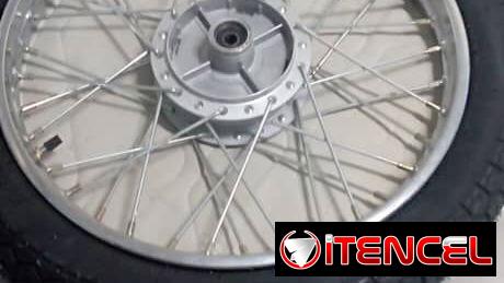 Goma y llantas moto (se vende el par)
