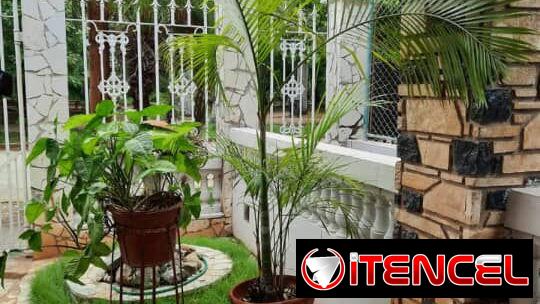 Oferta precioso chalet con piscina capitalista,6 cuartos y garaje californiano para 2 autos!!!!