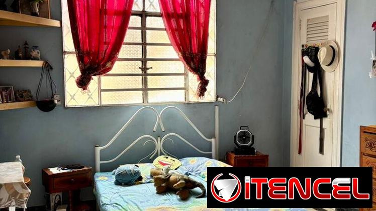 Biplanta de 3 cuartos y 3 baños en Santo Suárez !!!