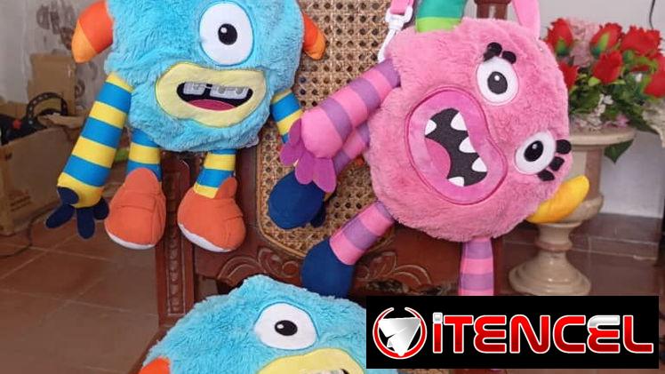 Mochila de momonsters unidades limitadas