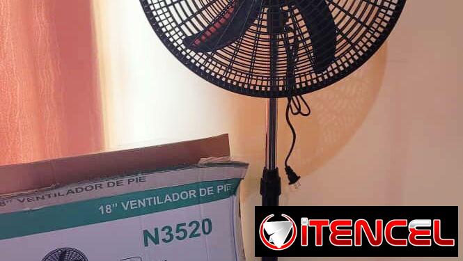 🌪️Ventilador de Pie, 18″ pulgadas. Ciclón.   ⚙️Potencia motor : 60 W ◼️Color : Negro. Ventilador de Mesa 12 pulgadas