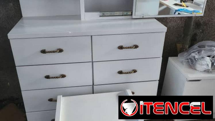 Mesa de maquillaje