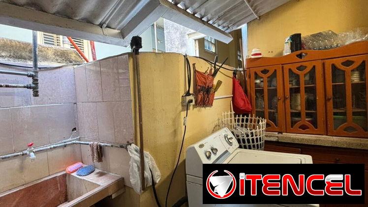 🏢 APARTAMENTO EN PLAZA DE LA REVOLUCIÓN – UBICACIÓN PRIVILEGIADA (027)