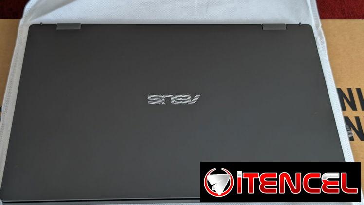 Laptop Asus,pantalla HD, Super oferta