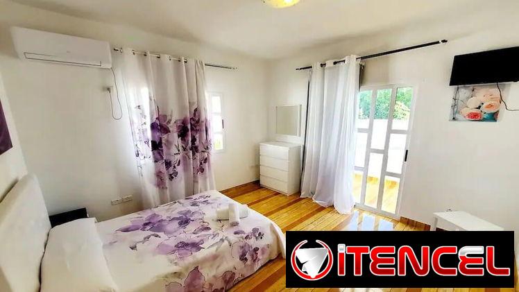 Casa con piscina en Santa María!