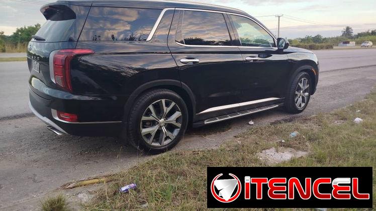 Vendo o negocio Hyundai Palisade 20 21 el básico, pero este tiene los asientos en piel