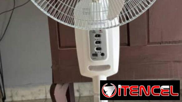 Ventilador Recargable de Pedestal Sankey