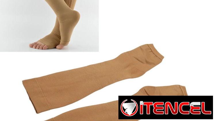 Medias de compresion nuevas en su estuche color piel y color negra.. 15 usd o al cambio