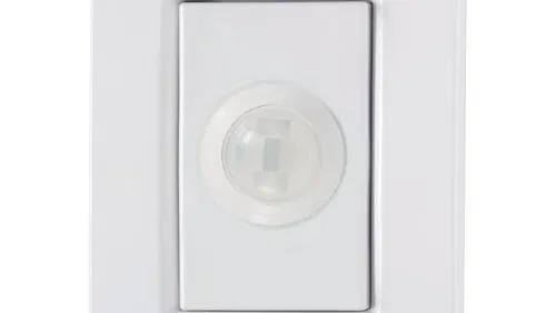Interruptor con sensor de movimiento. Marca Tramontina.