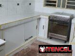 Closet , bajos de mesetas , estantes , falsos techos , muebles , falsas paredes y demás