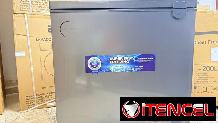 Nevera marca RUDENKOV de 7 pies