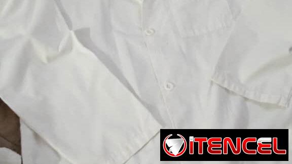 Batas de médico NUEVAS de mangas largas. Tel. 53308332