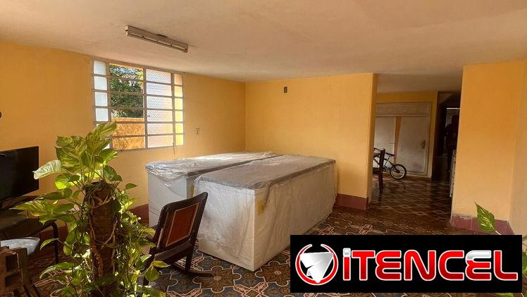 Casa de 3/4 y medio con garaje en el vedado
