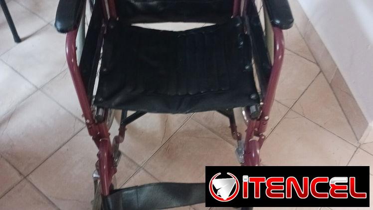 Cama fowler y silla de ruedas