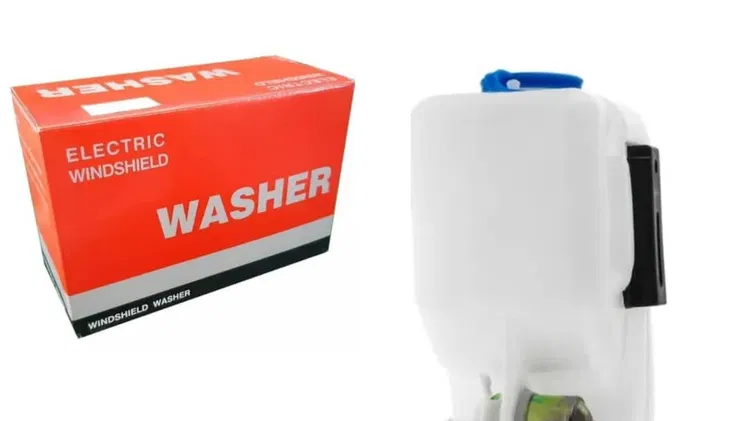 Dispensador de agua para limpiar parabrisas