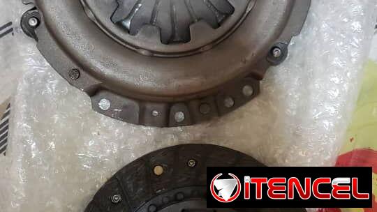 Piezas de Auto Vendo Disco y Plato de Cloche (NUEVO) de Auto Subaru Whatsap 52611959