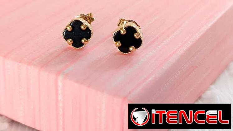 LM Joyeria. Aretes Van Cleef originales oro 10k.  Incluimos garantía. Precios en cada foto. Mensajería disponible.