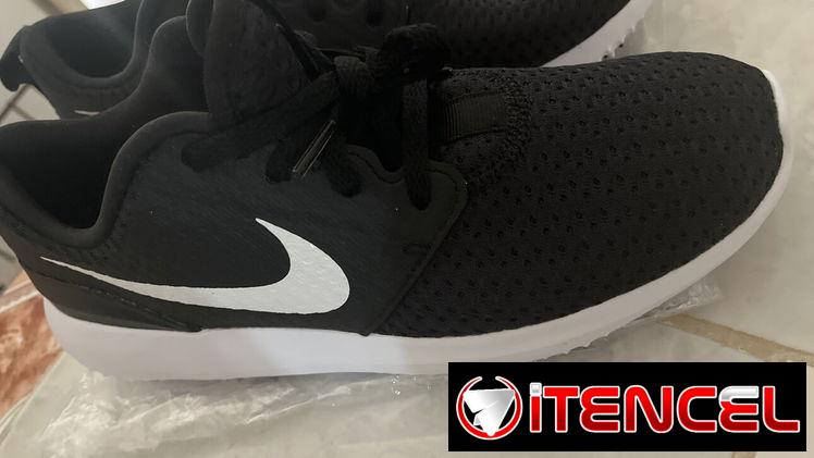 Zapatilla de Mujer Nike Roshe