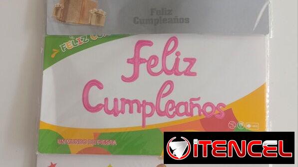 Cañon de confetis $1800. Cintillo y espejuelos feliz cumple $2000. Feliz cumple inflable $1250. Feliz cumple velas $1600