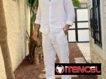 Camisas,pantalones, de la ropa de lino y sandalias prácticas 58547627