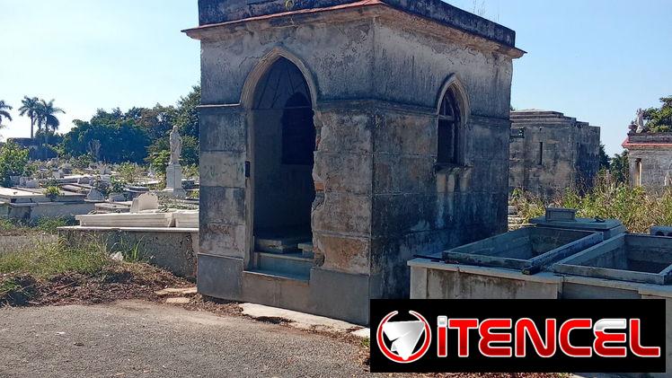 Capilla en el cementerio de Colón