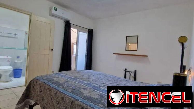Venta de apartamento en buen estado en el edificio de la marina