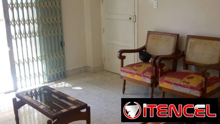 Renta apto.Vedado(J y 15)