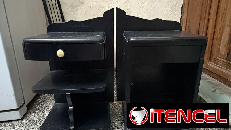 Mesitas de noche madera buena ( de uso pero en perfecto estado )