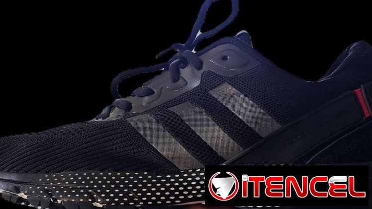 Zapatos Adidas de hombre 30 USD