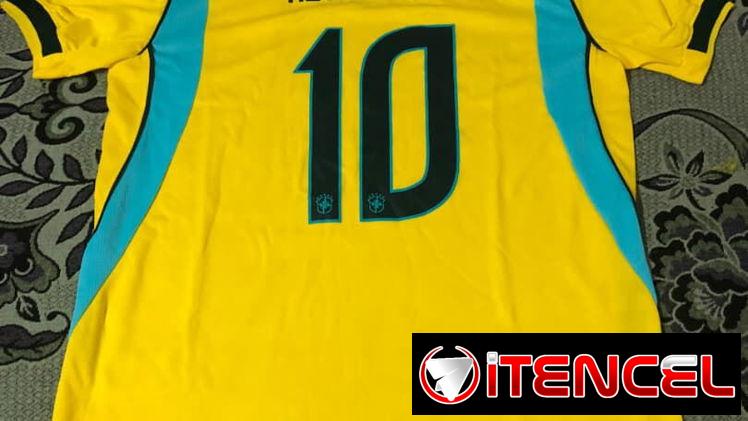 Camisetas de futbol actuales ,retros y de mangas largas …obtengala antes de q se acaben ,el precio varía