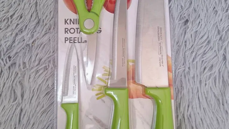 Set de cuchillos hoja dura en 4500cup